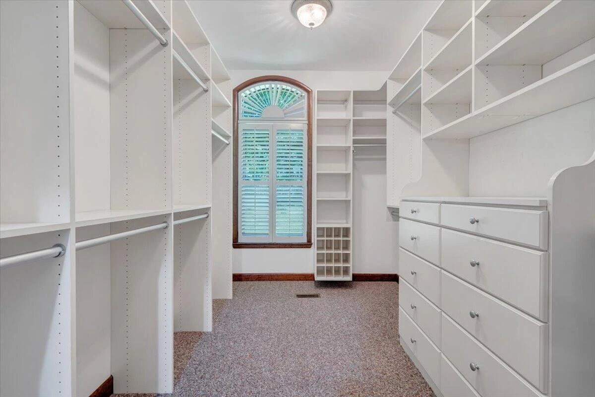 723 Fox Chase RD - Photo 41