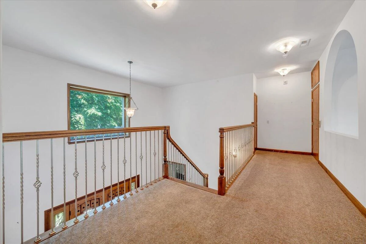 723 Fox Chase RD - Photo 43