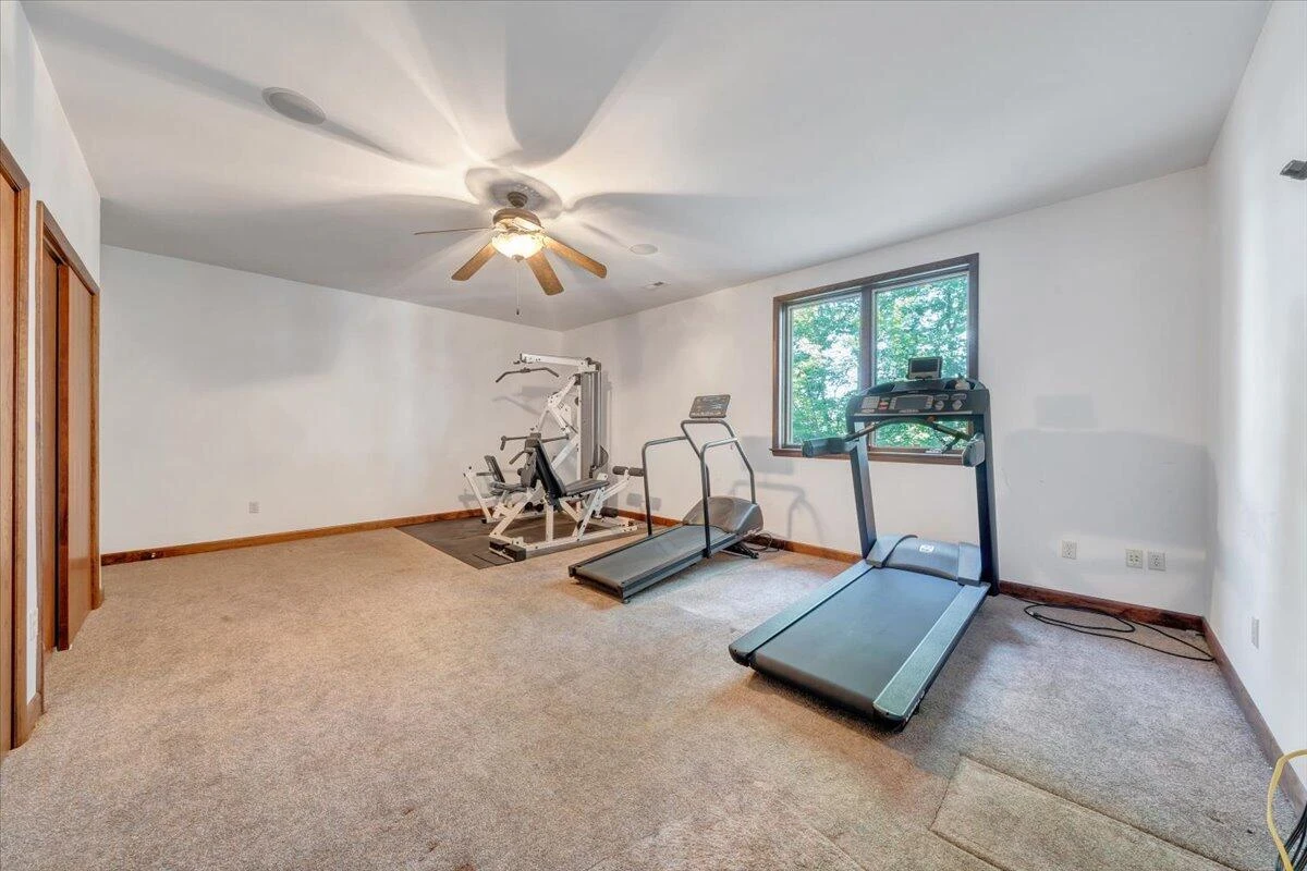 723 Fox Chase RD - Photo 49