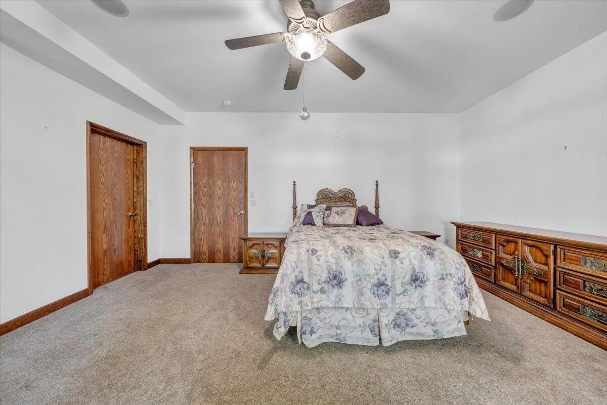 723 Fox Chase RD - Photo 53