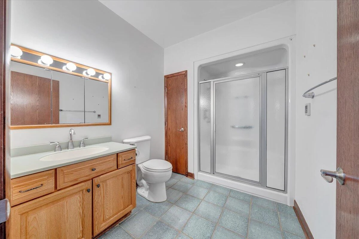 723 Fox Chase RD - Photo 55