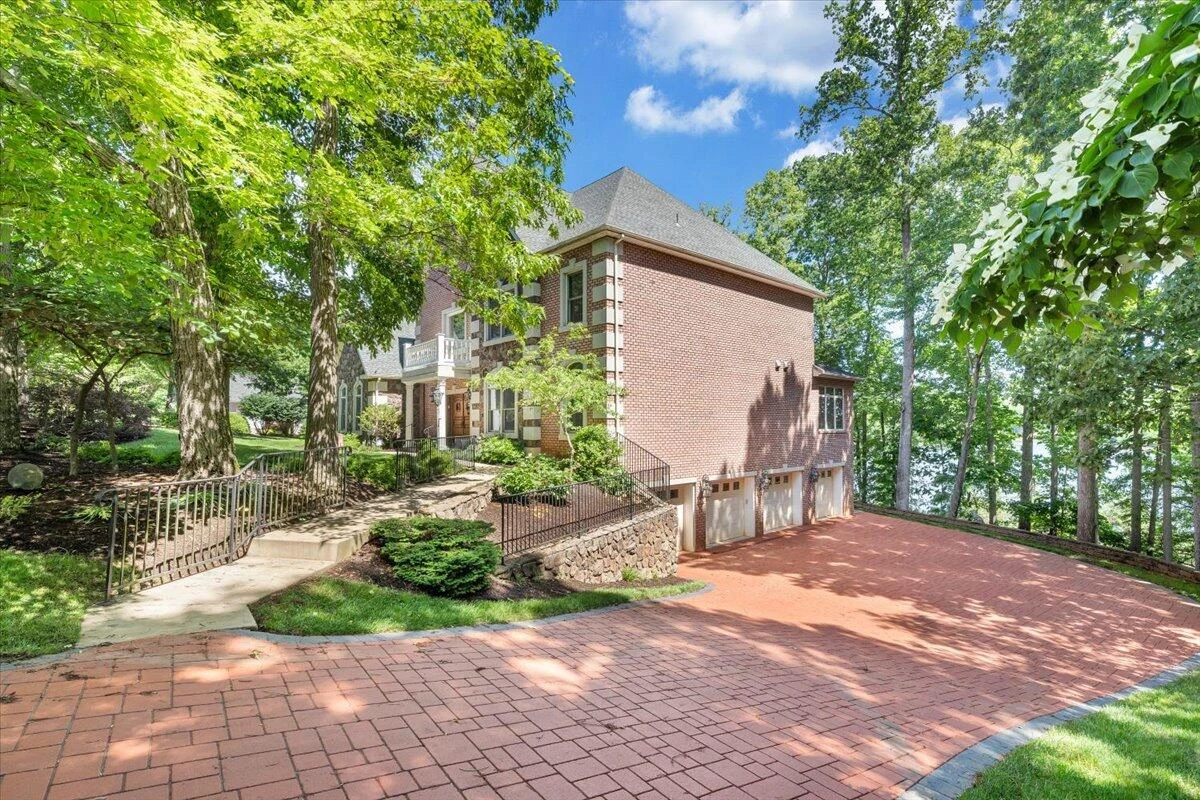723 Fox Chase RD - Photo 86