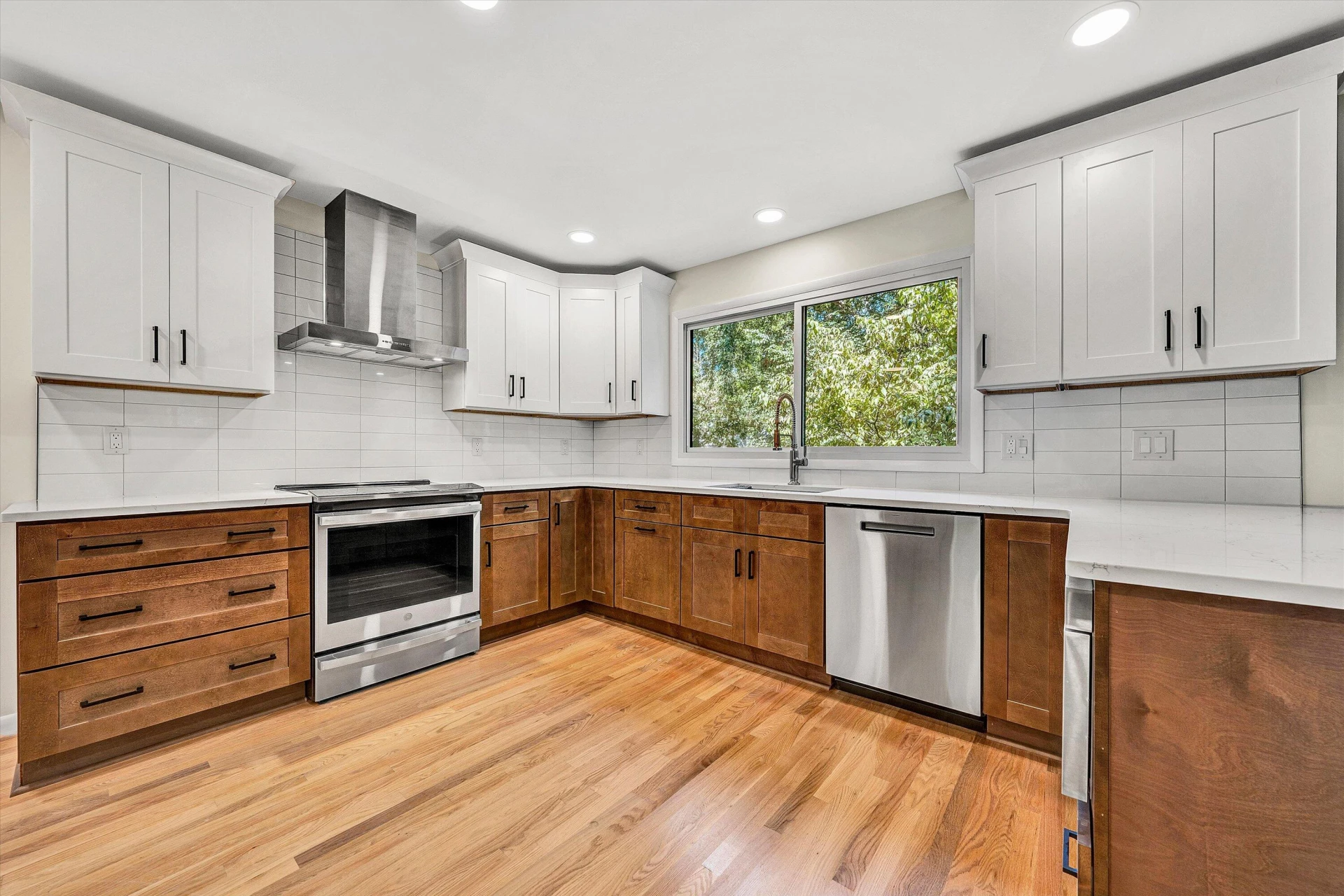 2350 Ross LN SW - Photo 18