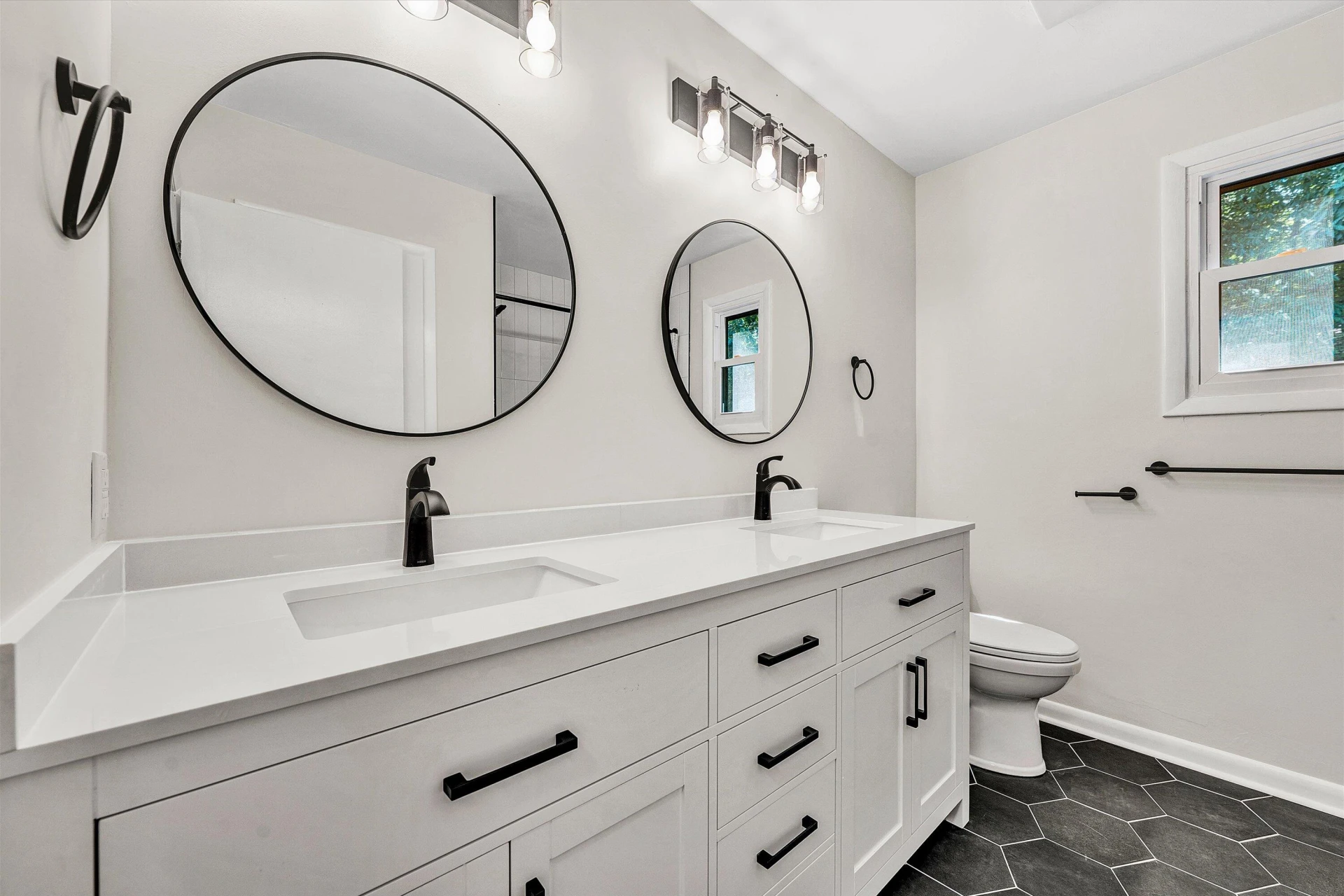 2350 Ross LN SW - Photo 42