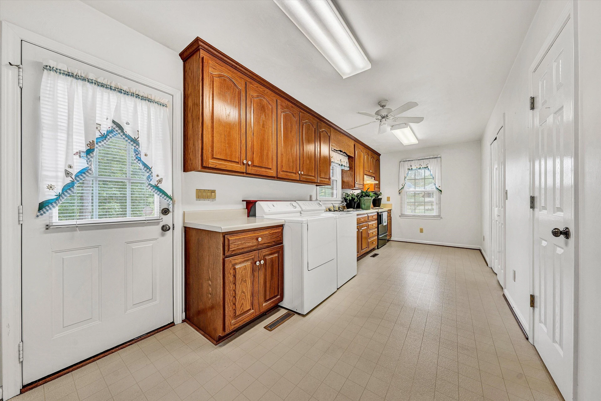 407 Brookledge DR - Photo 40