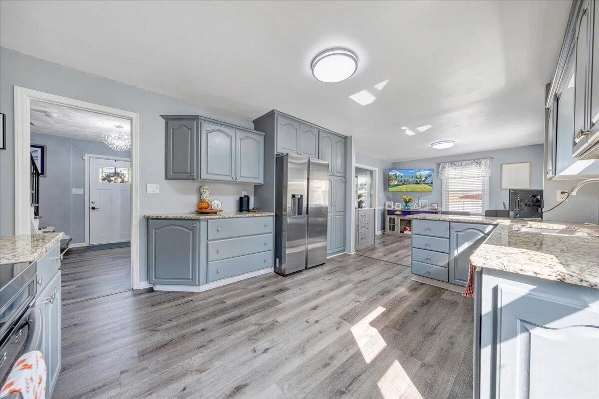 3224 Davis AVE - Photo 16