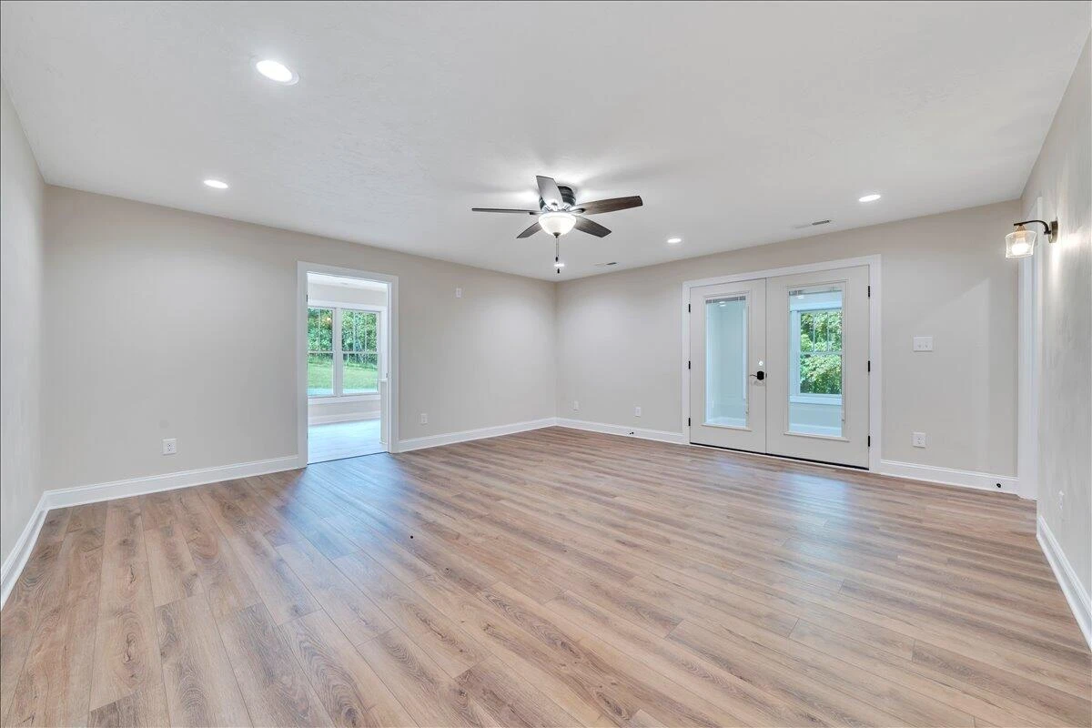 2981 Rocky Ford RD - Photo 32