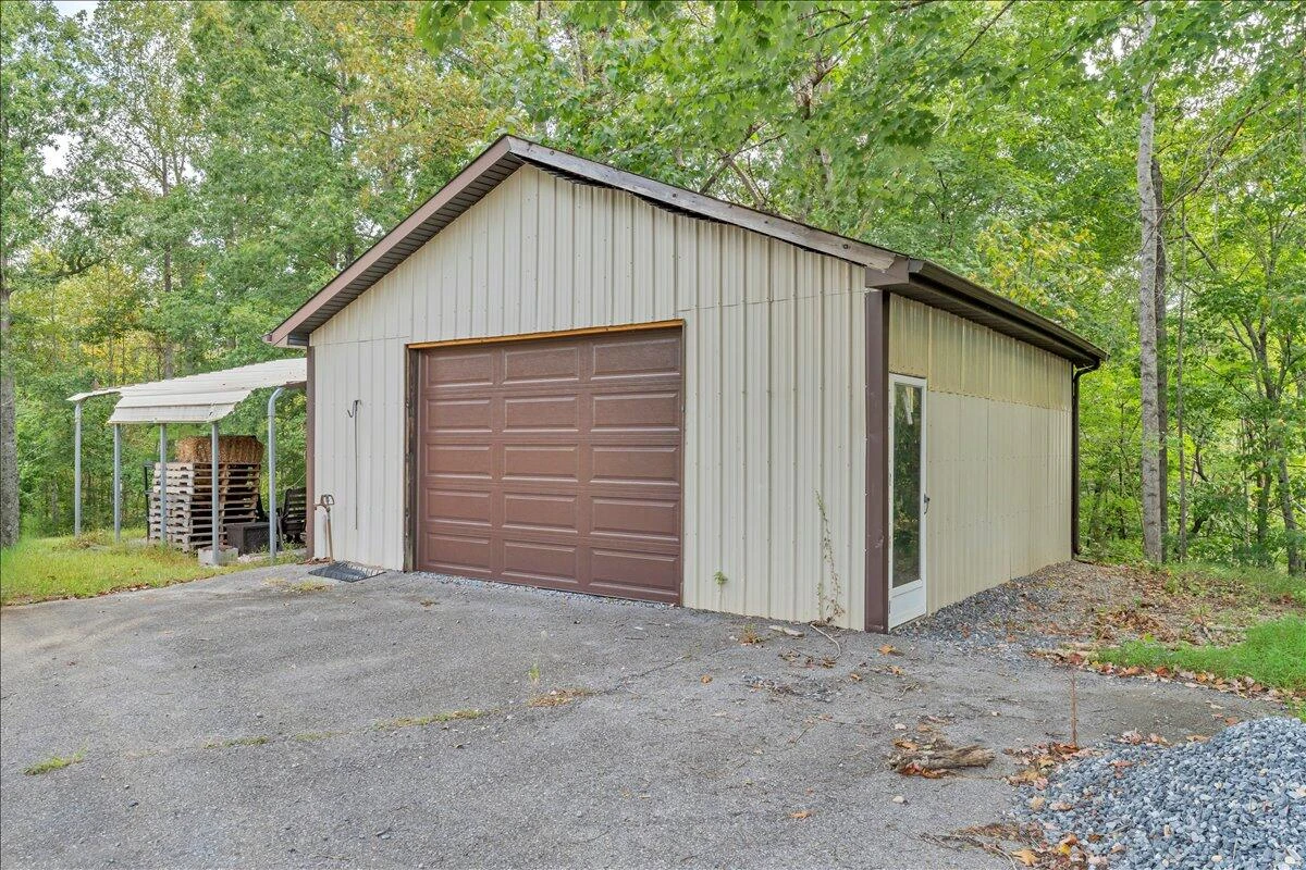 2981 Rocky Ford RD - Photo 60