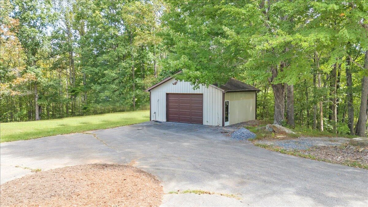 2981 Rocky Ford RD - Photo 89