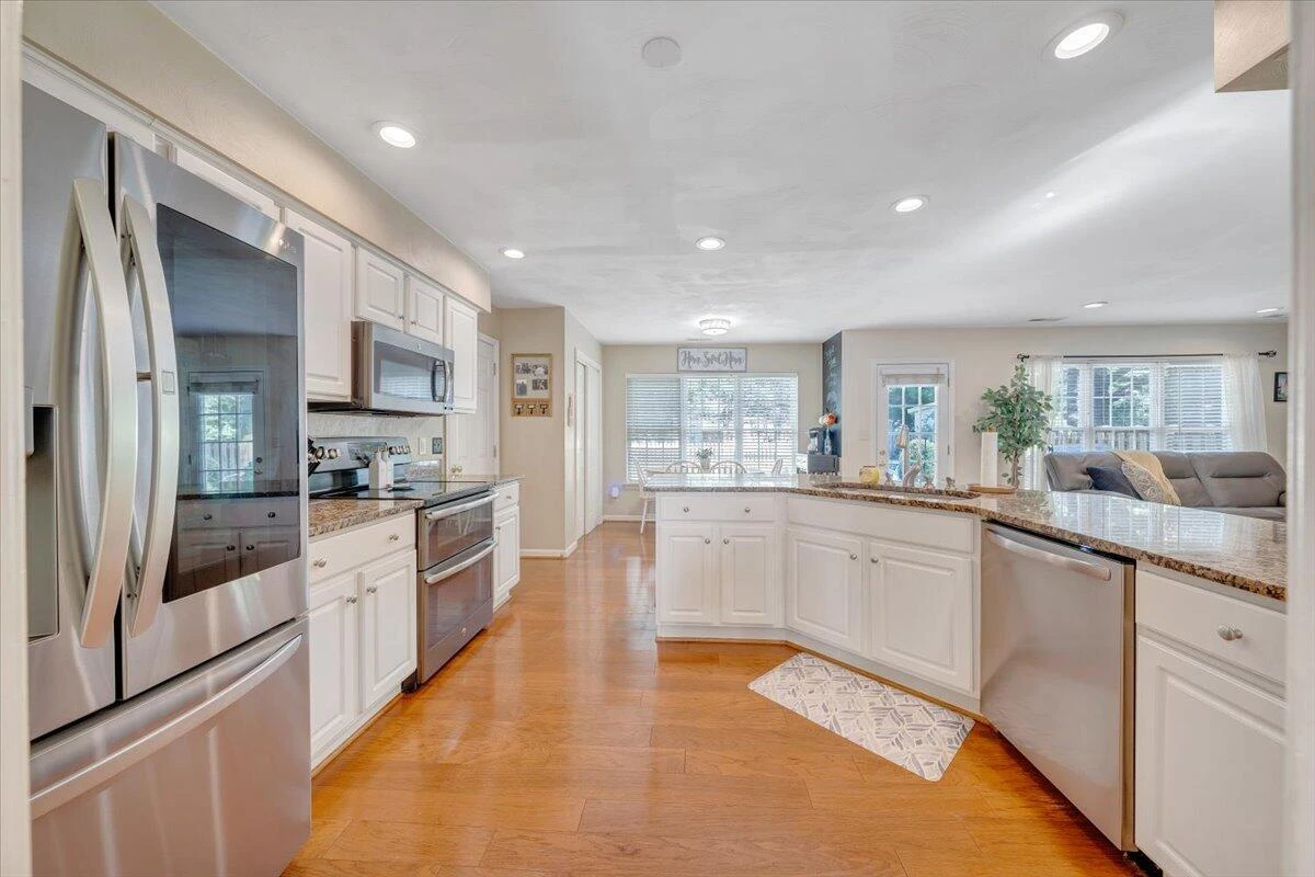 6111 Sedgewick DR - Photo 19