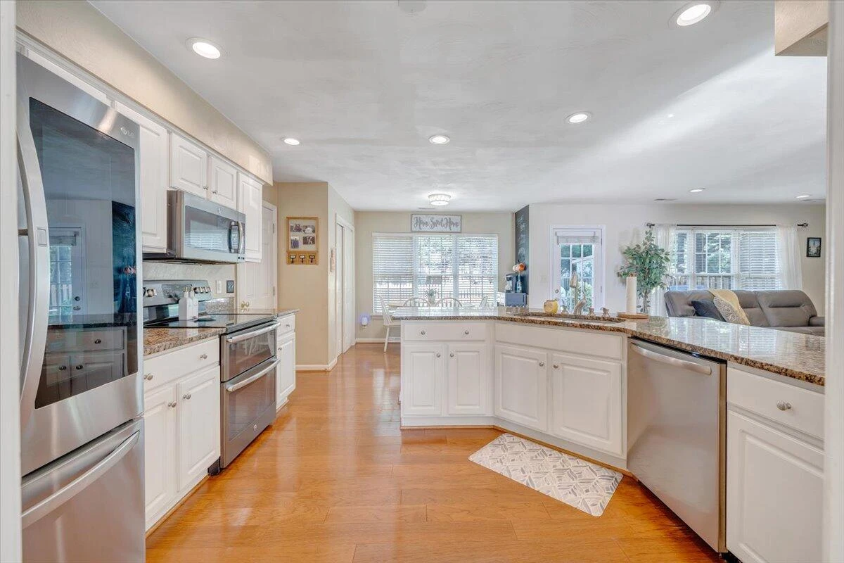 6111 Sedgewick DR - Photo 20