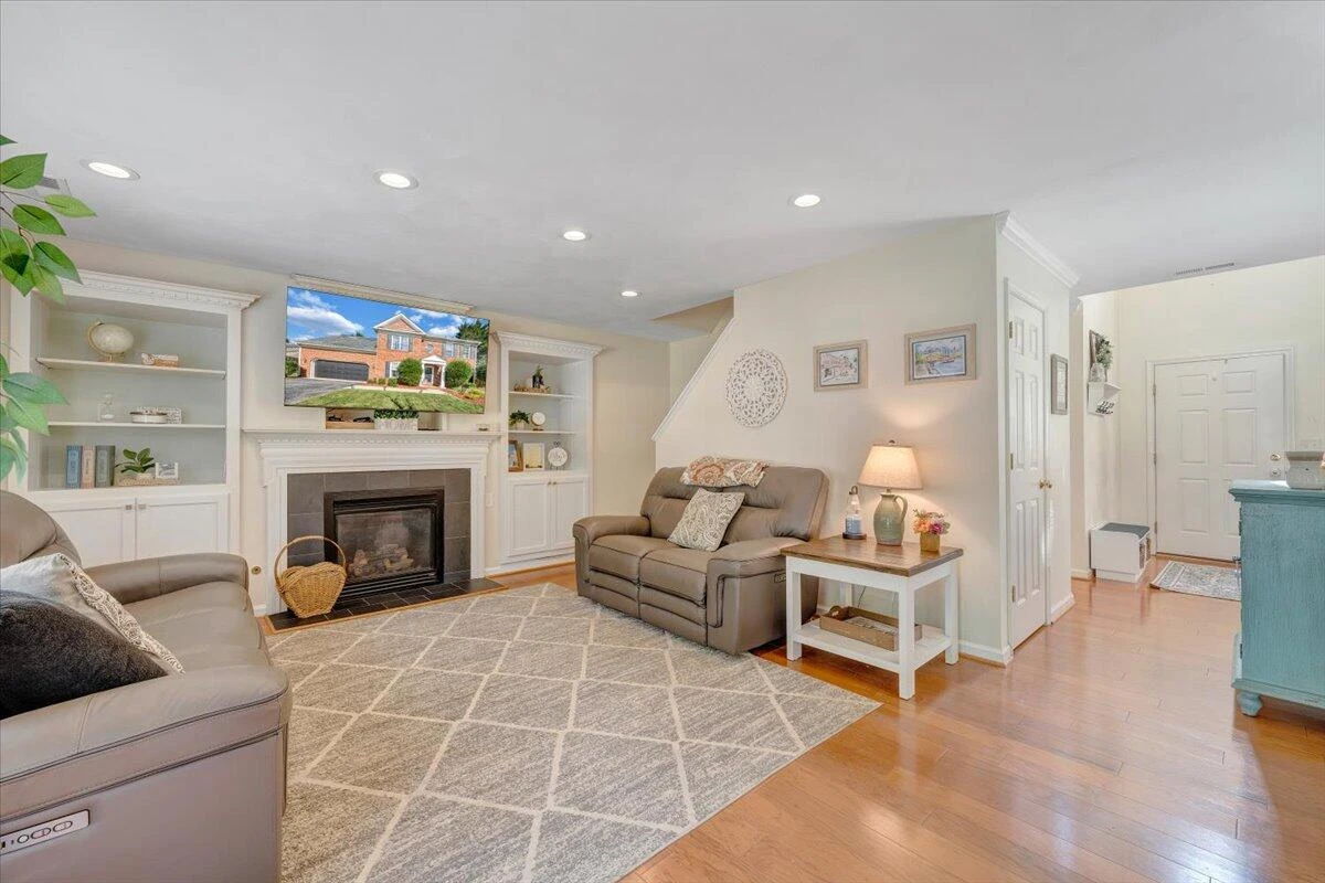 6111 Sedgewick DR - Photo 7
