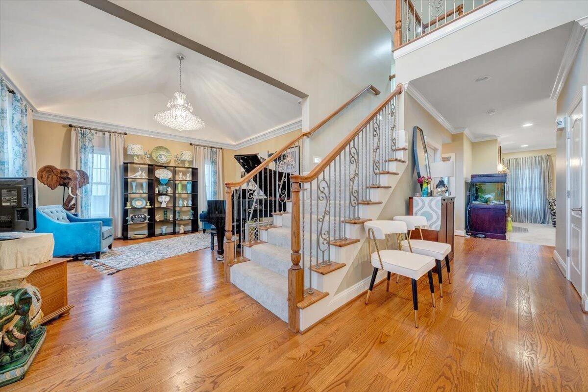 415 Stoneledge DR - Photo 10