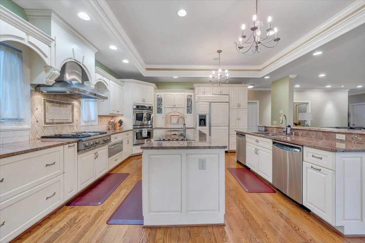 415 Stoneledge DR - Photo 26