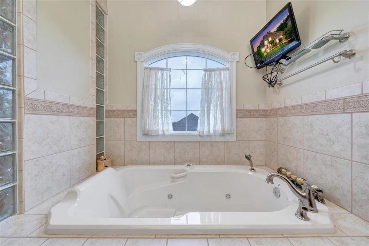 415 Stoneledge DR - Photo 32