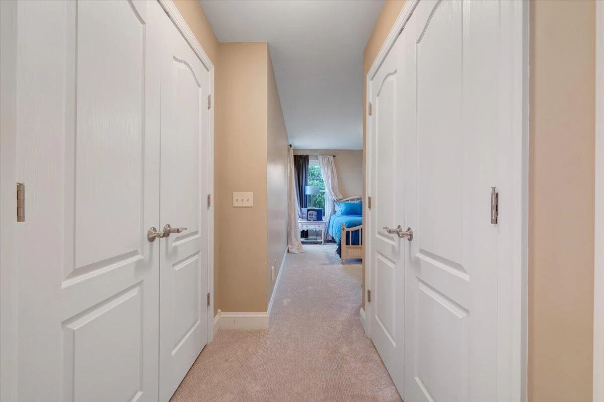 415 Stoneledge DR - Photo 46