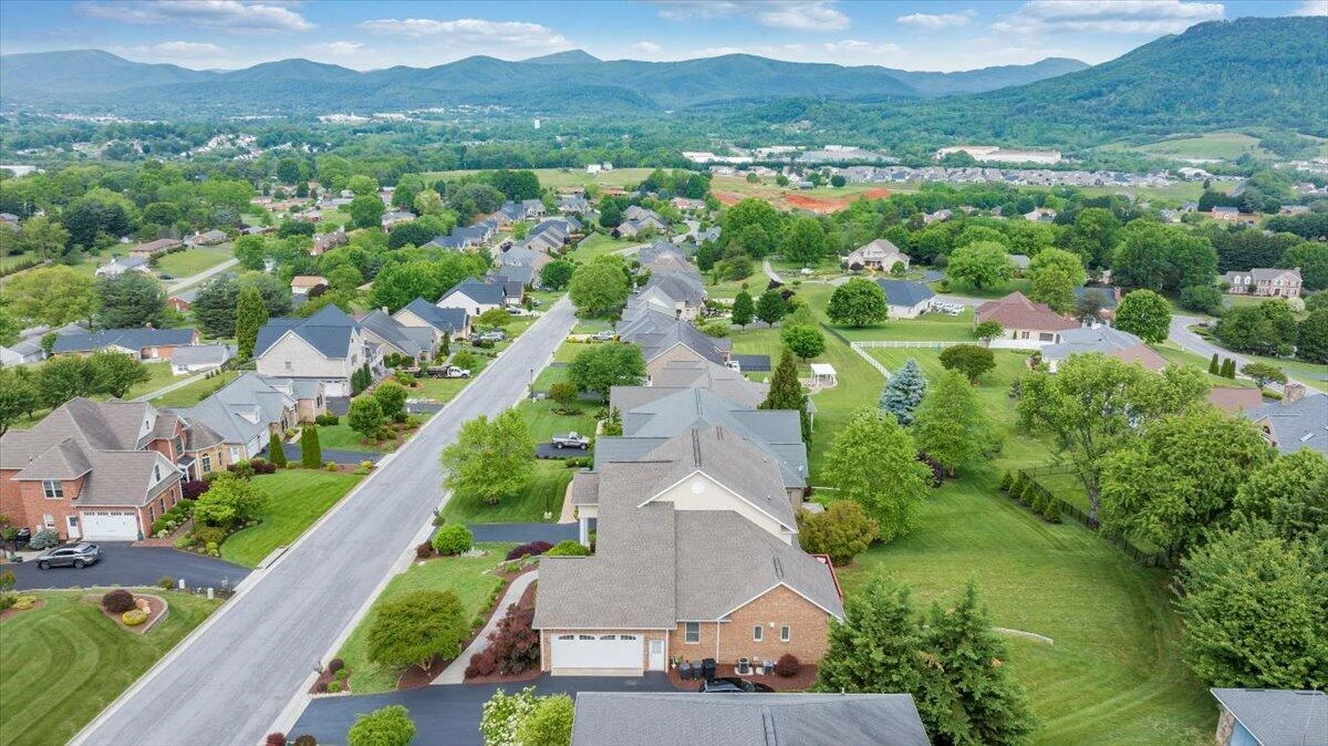 415 Stoneledge DR - Photo 86
