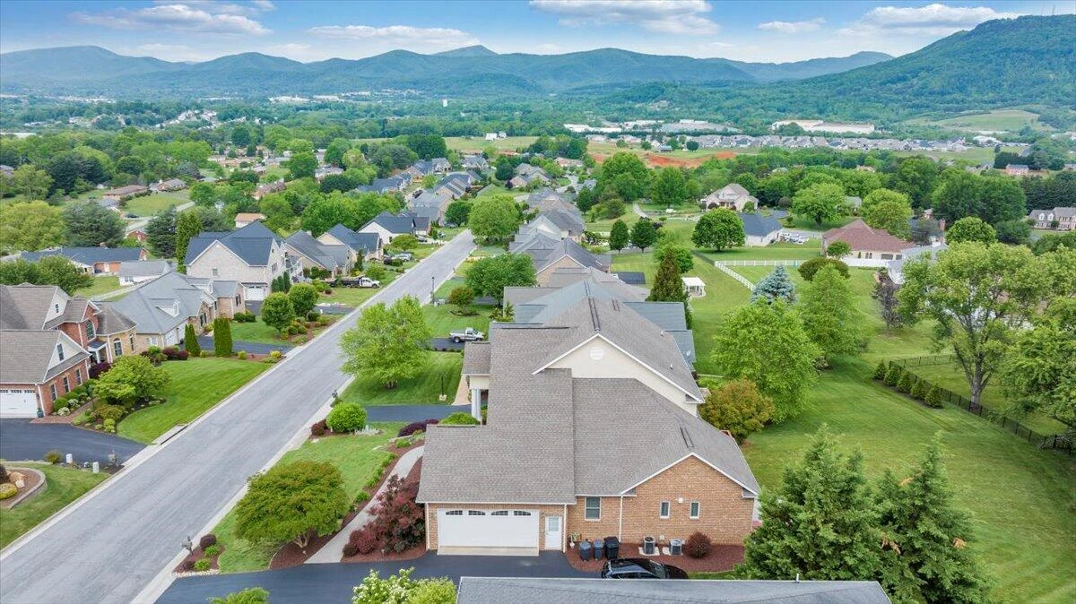 415 Stoneledge DR - Photo 87