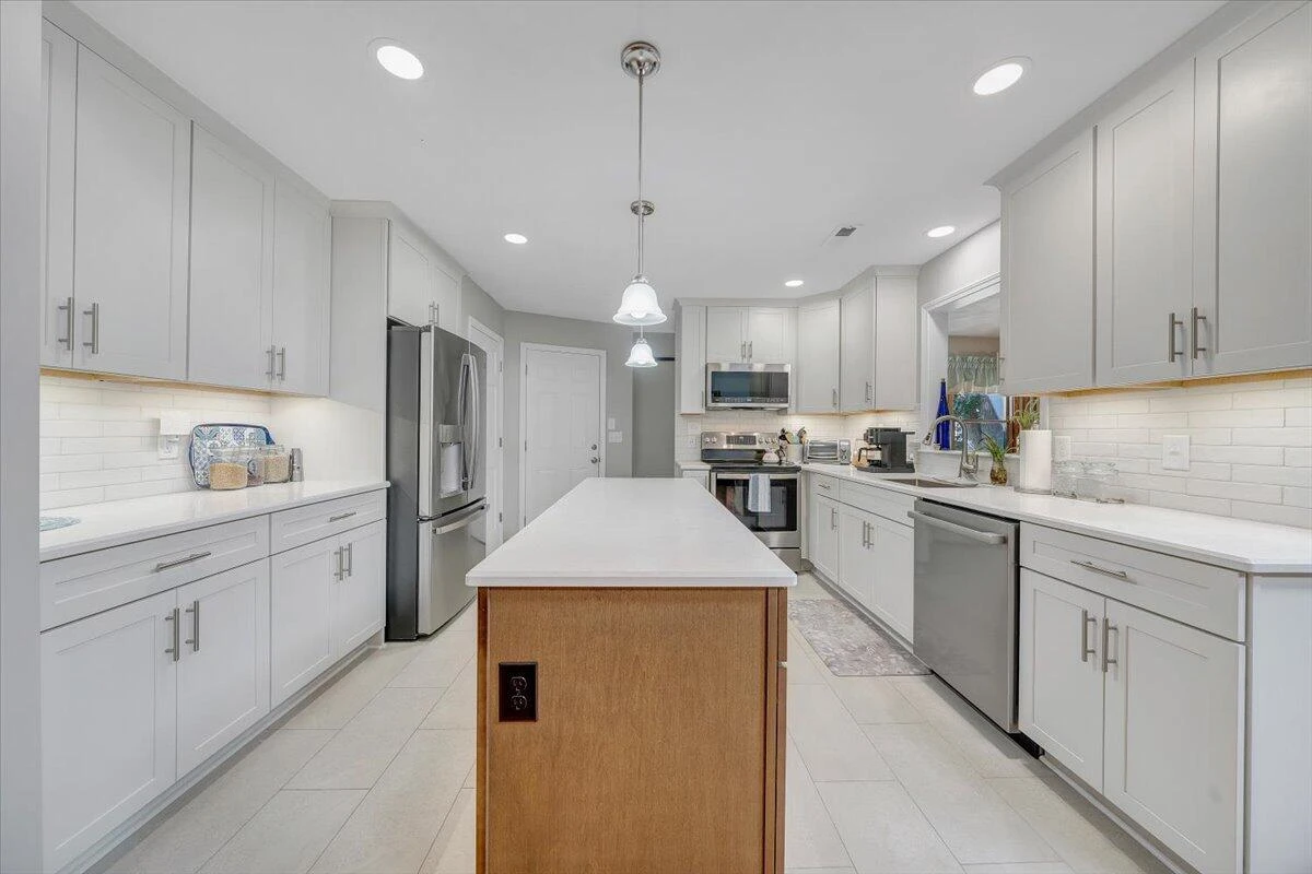 201 Willowood DR - Photo 13