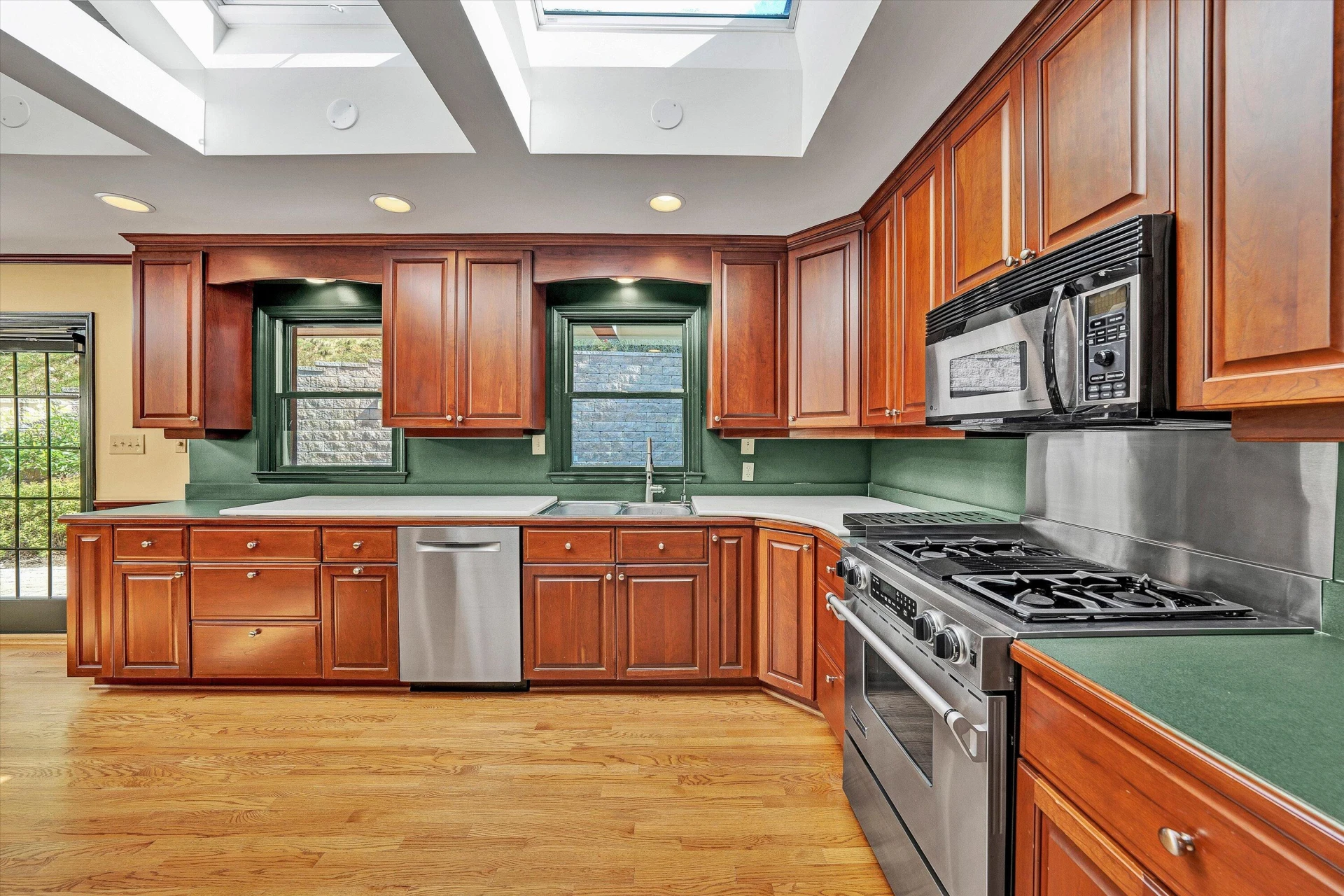 3030 Bancroft DR SW - Photo 21