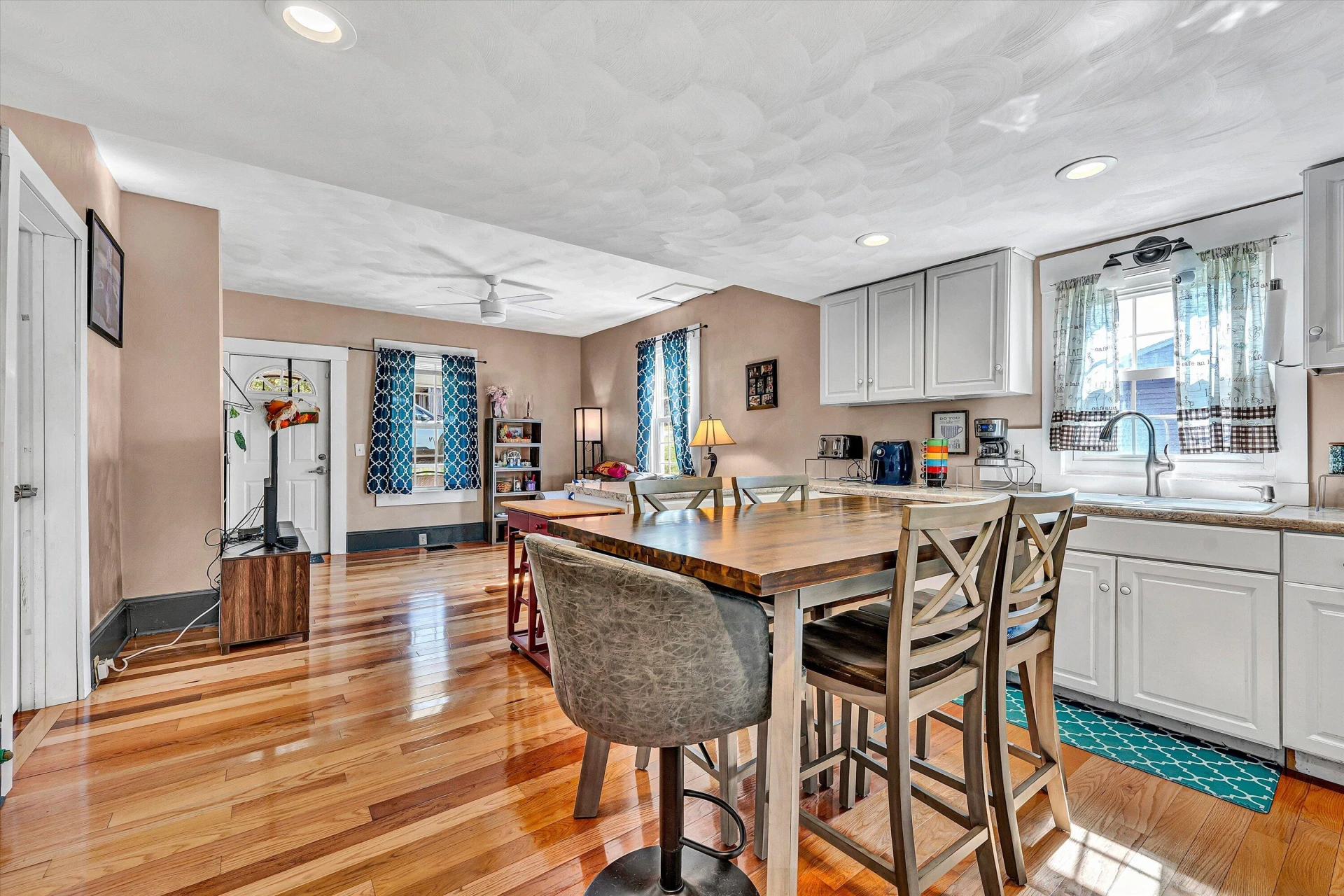 2248 Vale AVE NE - Photo 10
