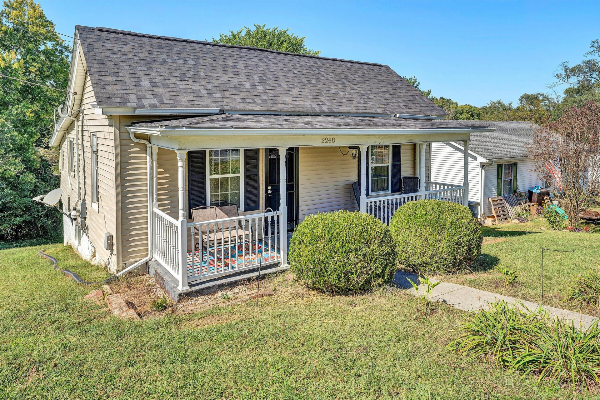 2248 Vale AVE NE - Photo 3