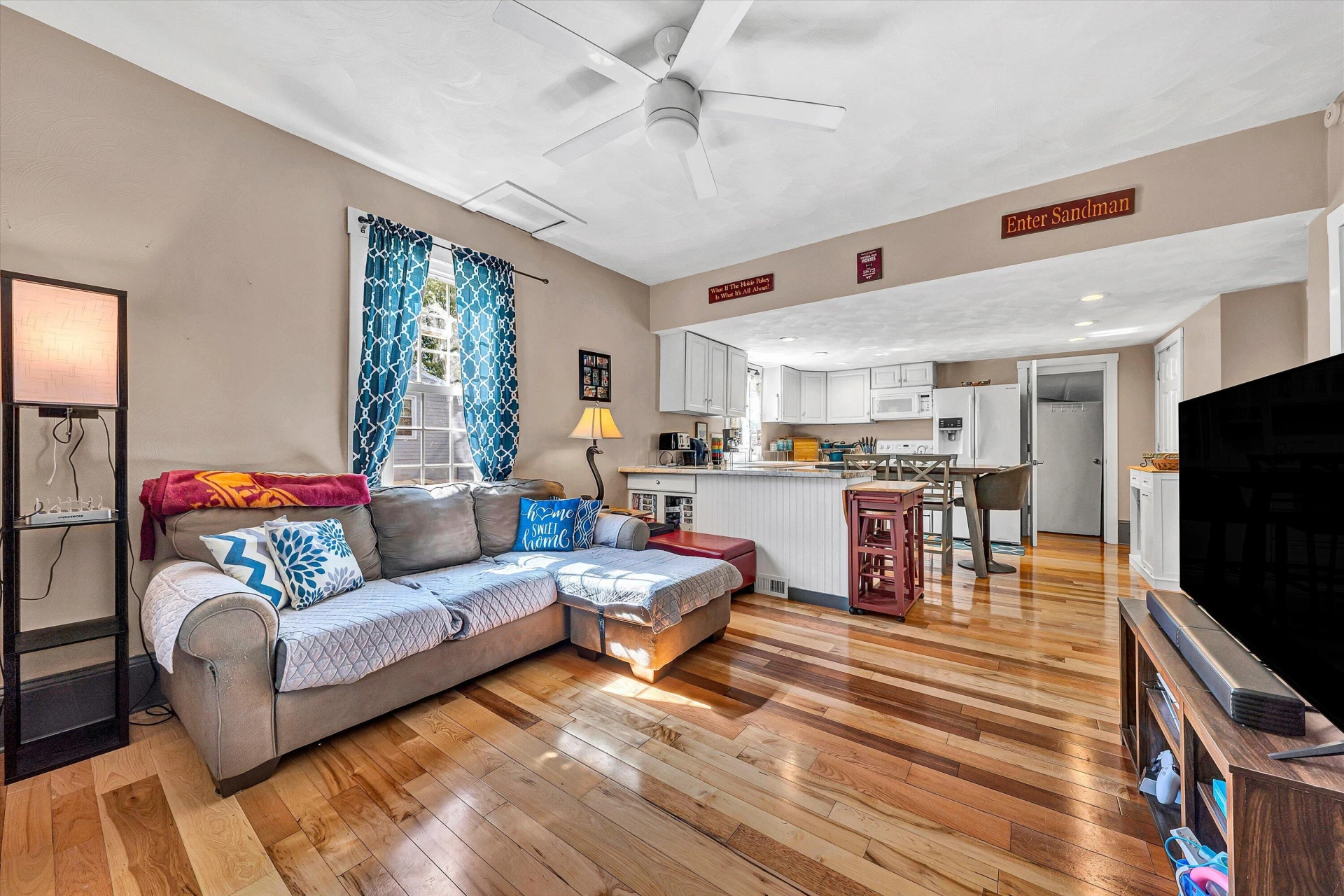 2248 Vale AVE NE - Photo 6