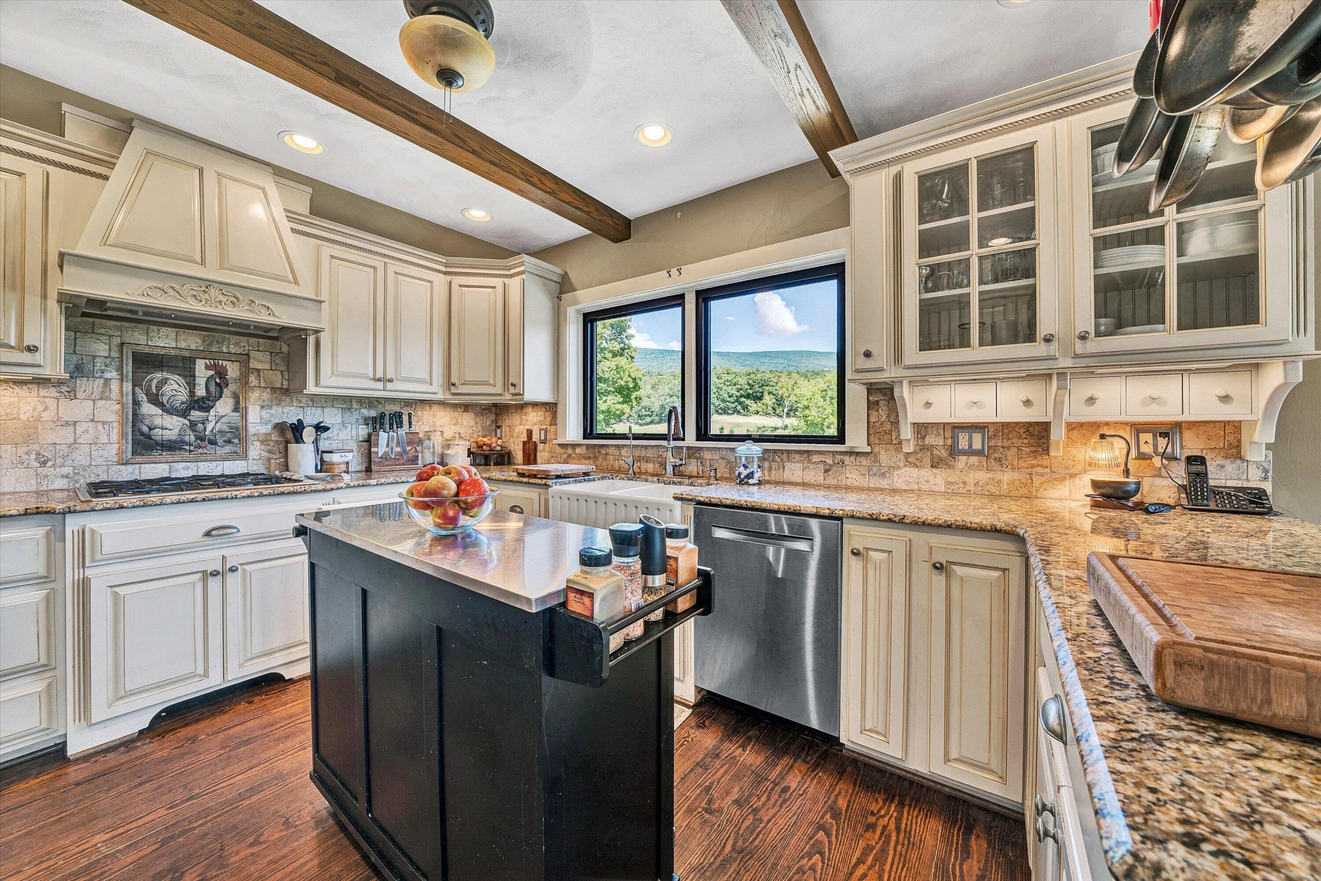 17559 Johns Creek RD - Photo 35
