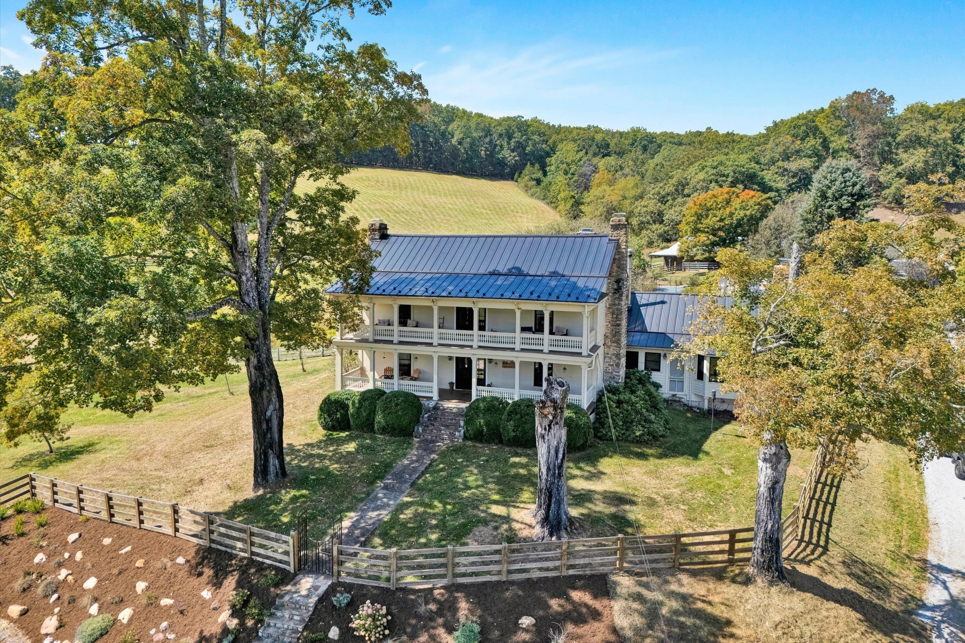 17559 Johns Creek RD - Photo 7