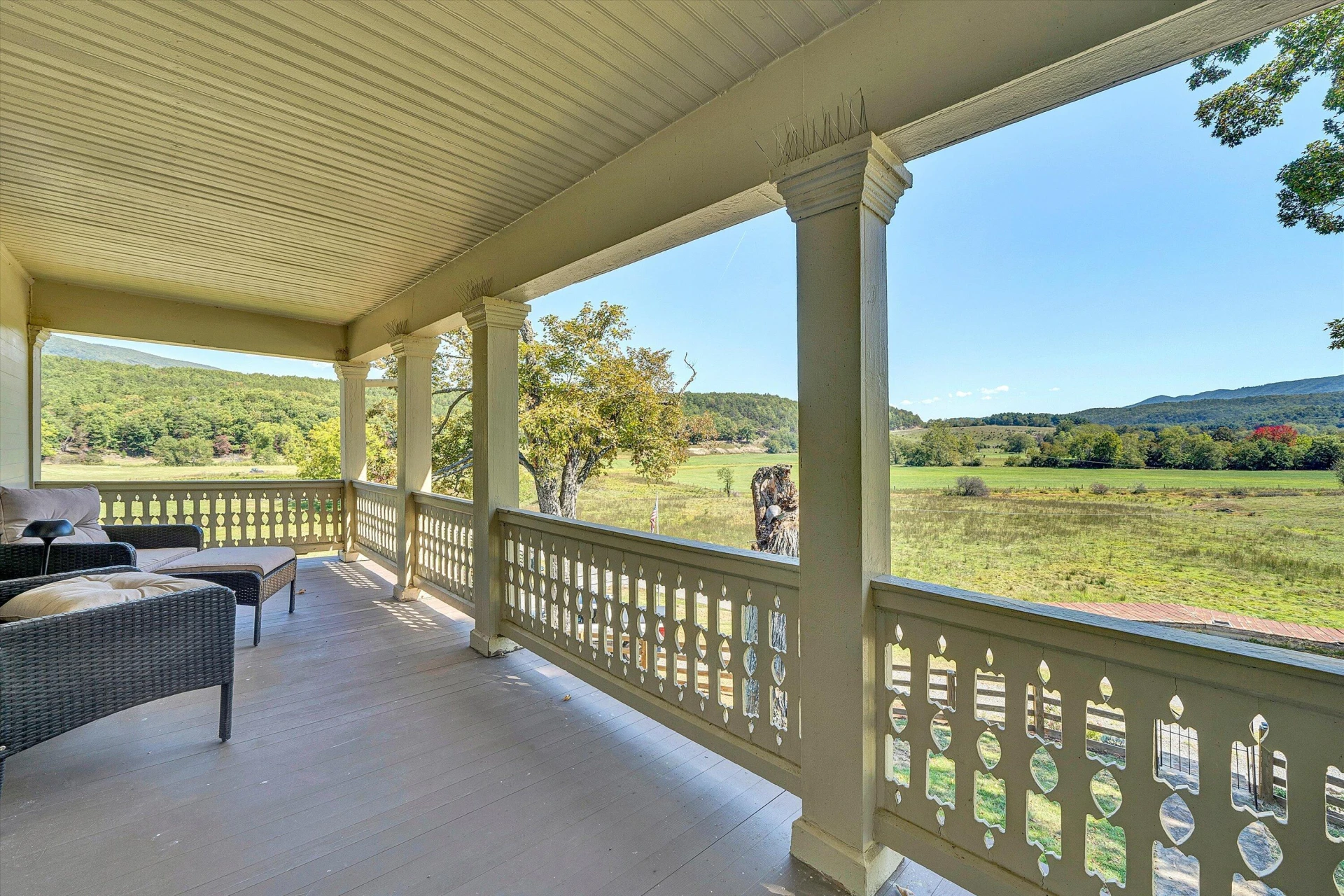 17559 Johns Creek RD - Photo 57