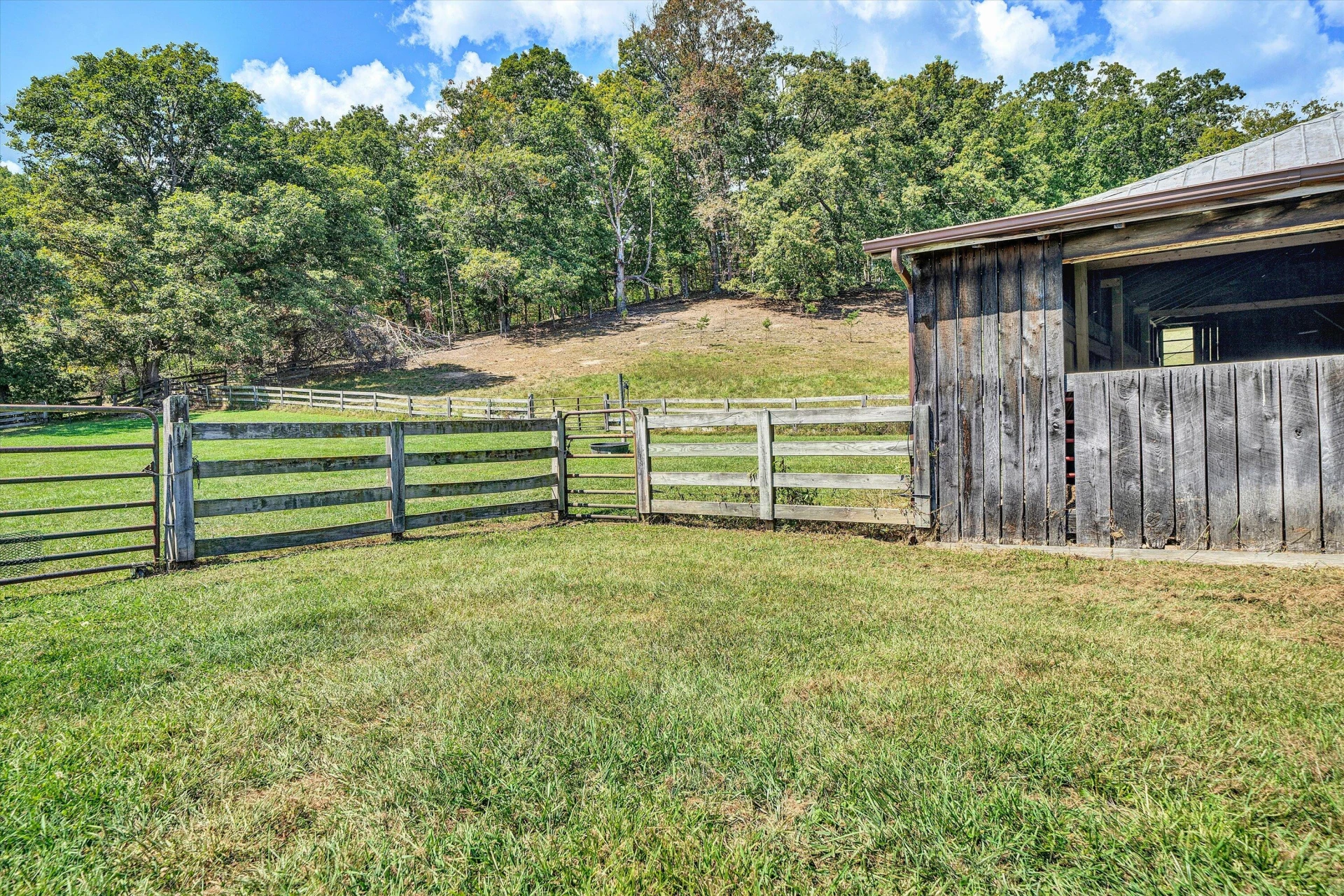17559 Johns Creek RD - Photo 94