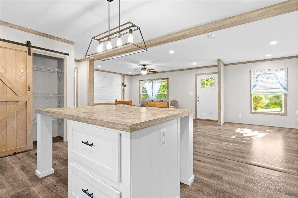970 Ridgeway DR - Photo 12