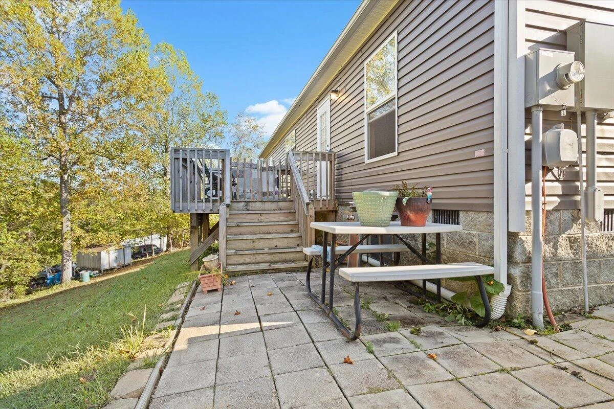 970 Ridgeway DR - Photo 31