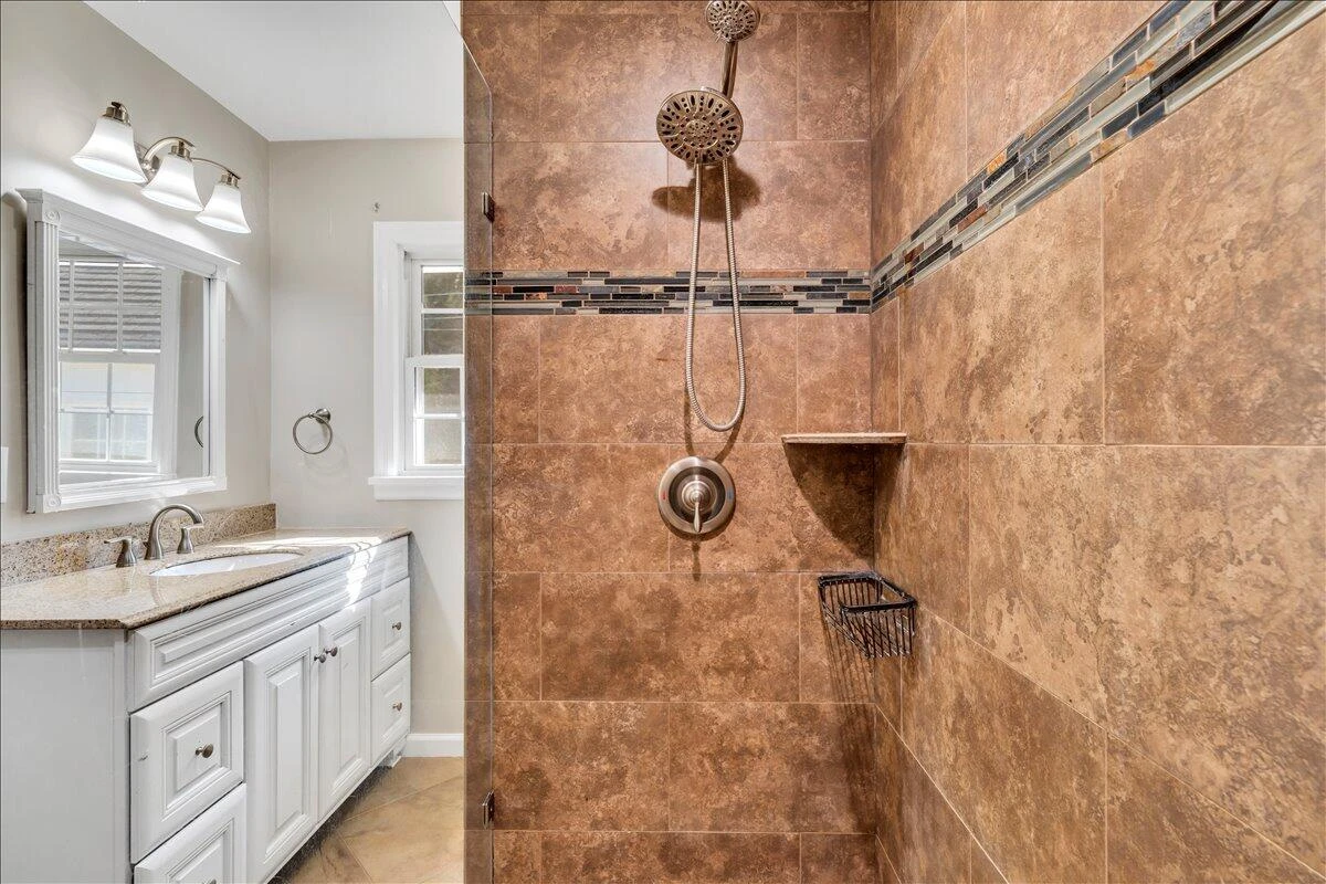 3328 Fleetwood AVE - Photo 29