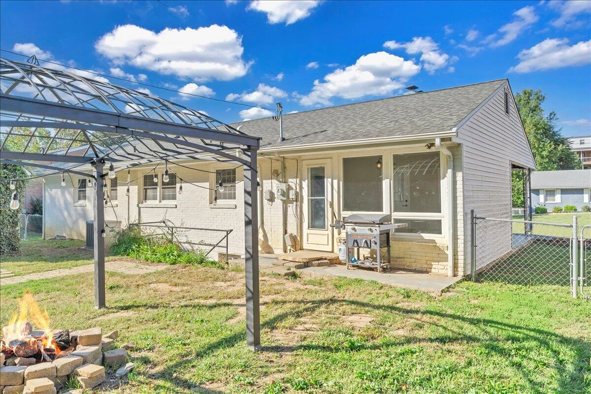 3328 Fleetwood AVE - Photo 54
