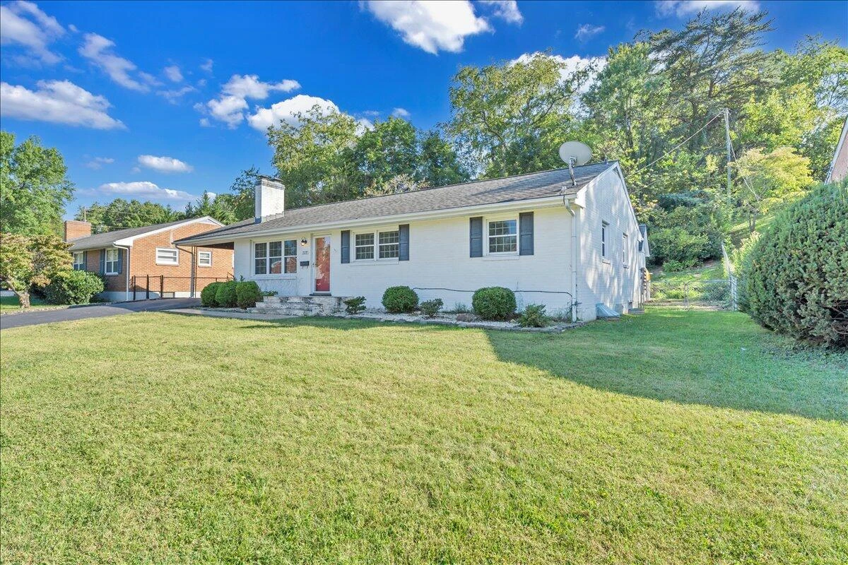 3328 Fleetwood AVE - Photo 65