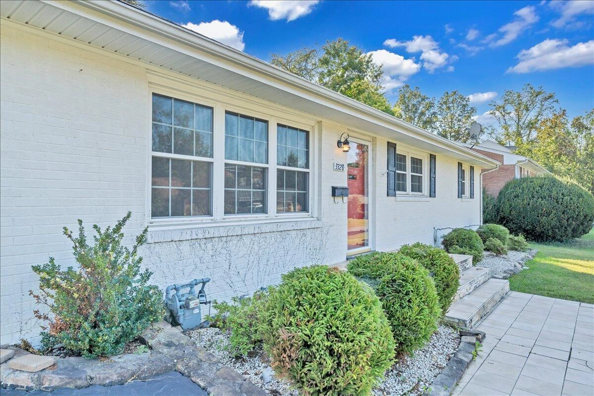 3328 Fleetwood AVE - Photo 66