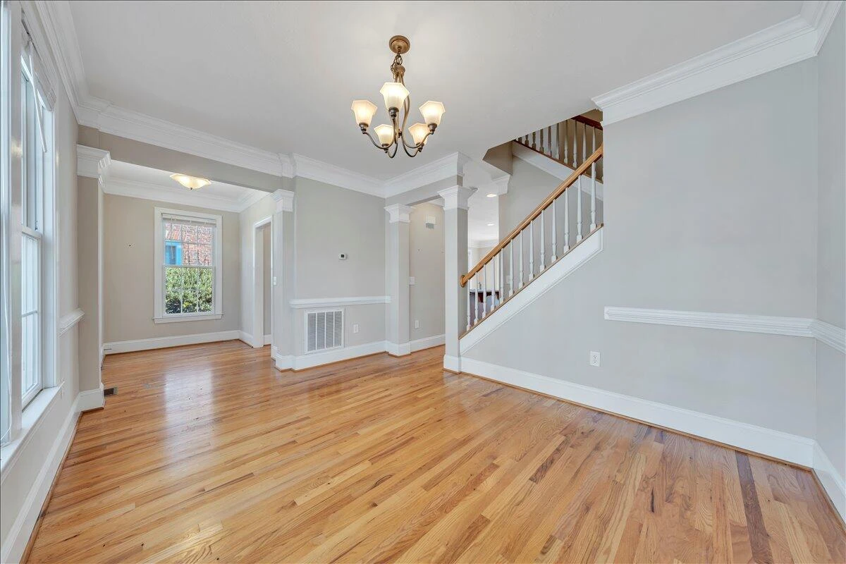 3818 Greenway DR SW - Photo 12