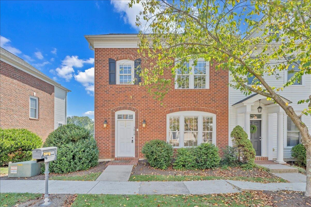 3818 Greenway DR SW - Photo 2