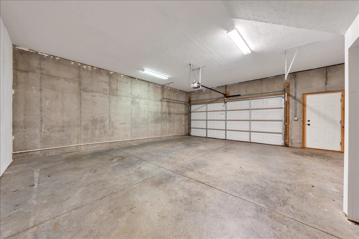 3818 Greenway DR SW - Photo 33