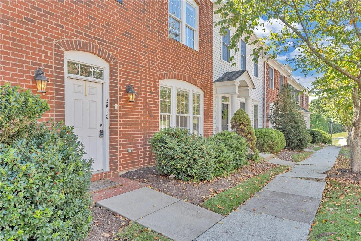 3818 Greenway DR SW - Photo 4