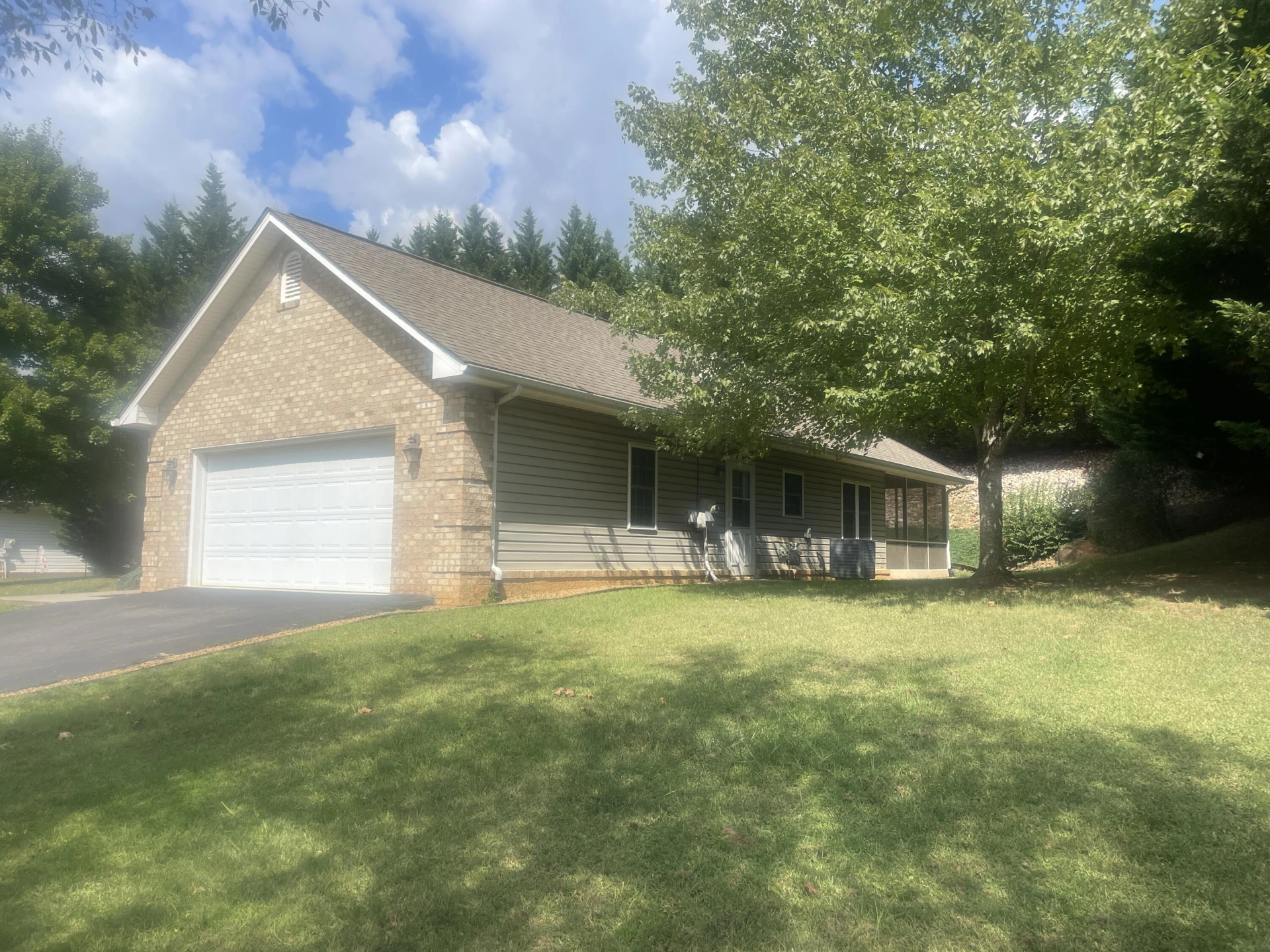 3519 Pinnacle Ridge RD NE - Photo 2