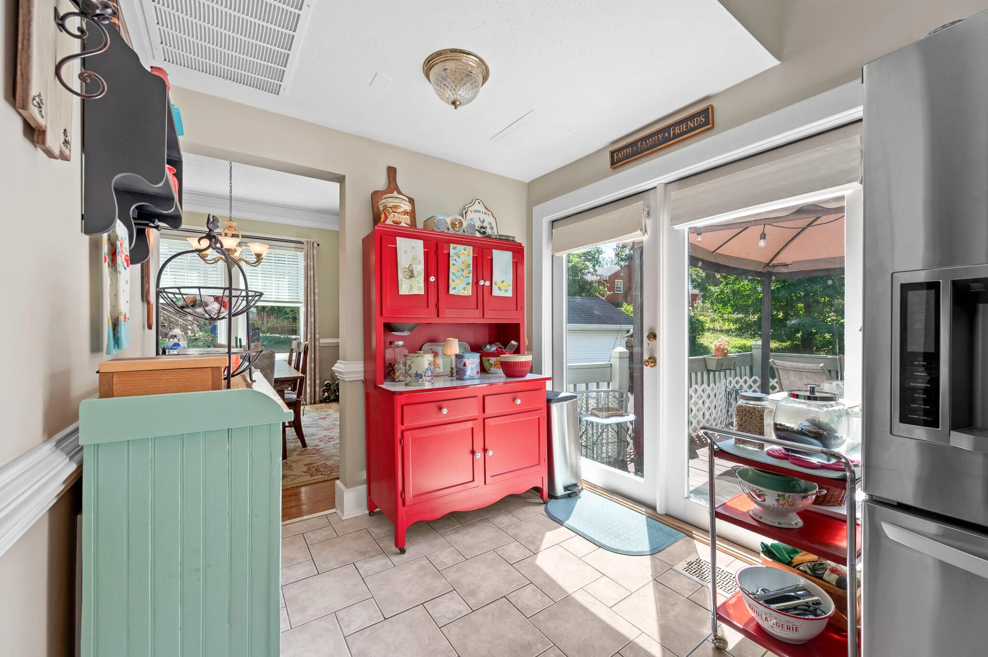 1137 Rhode Island AVE - Photo 16
