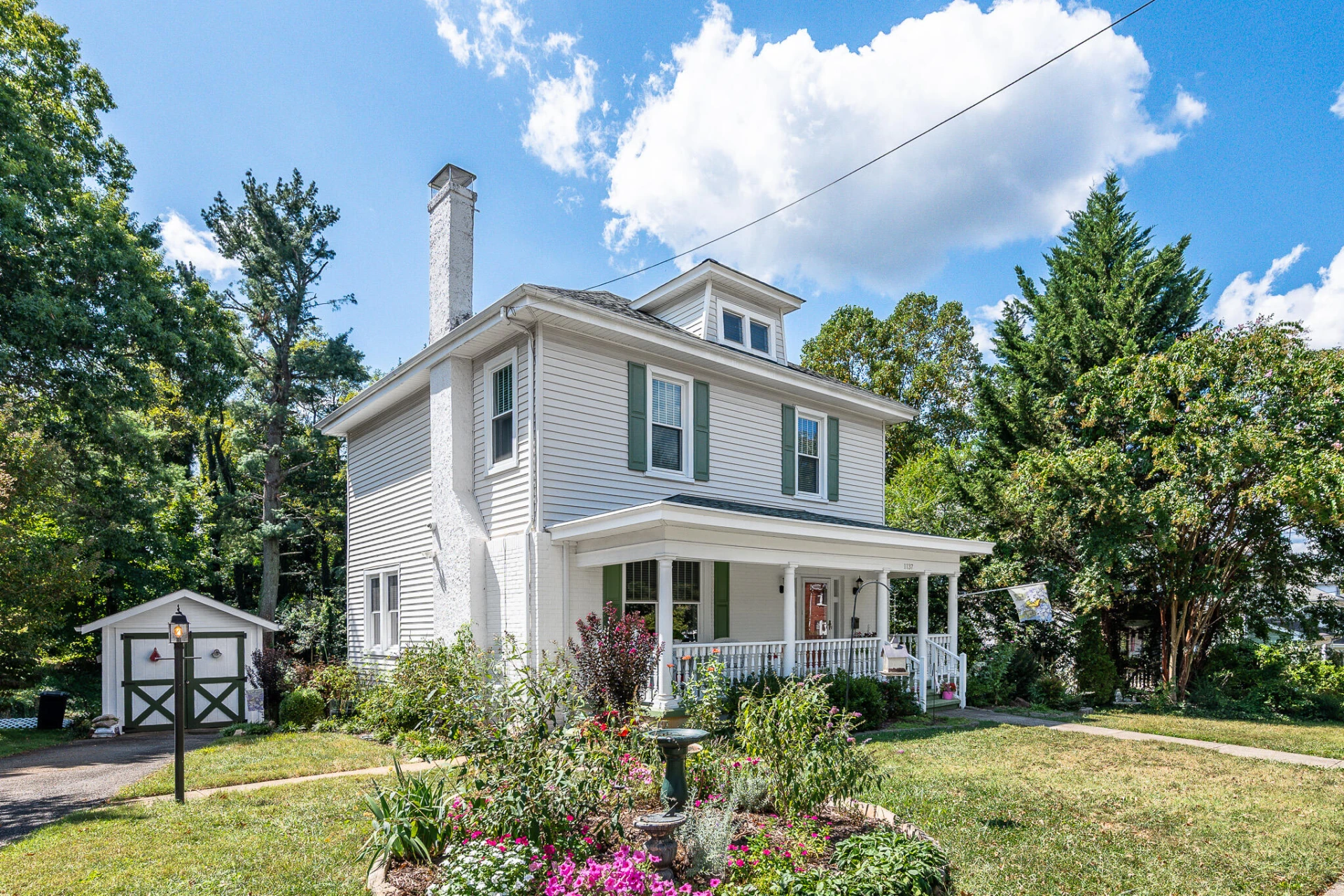 1137 Rhode Island AVE - Photo 2
