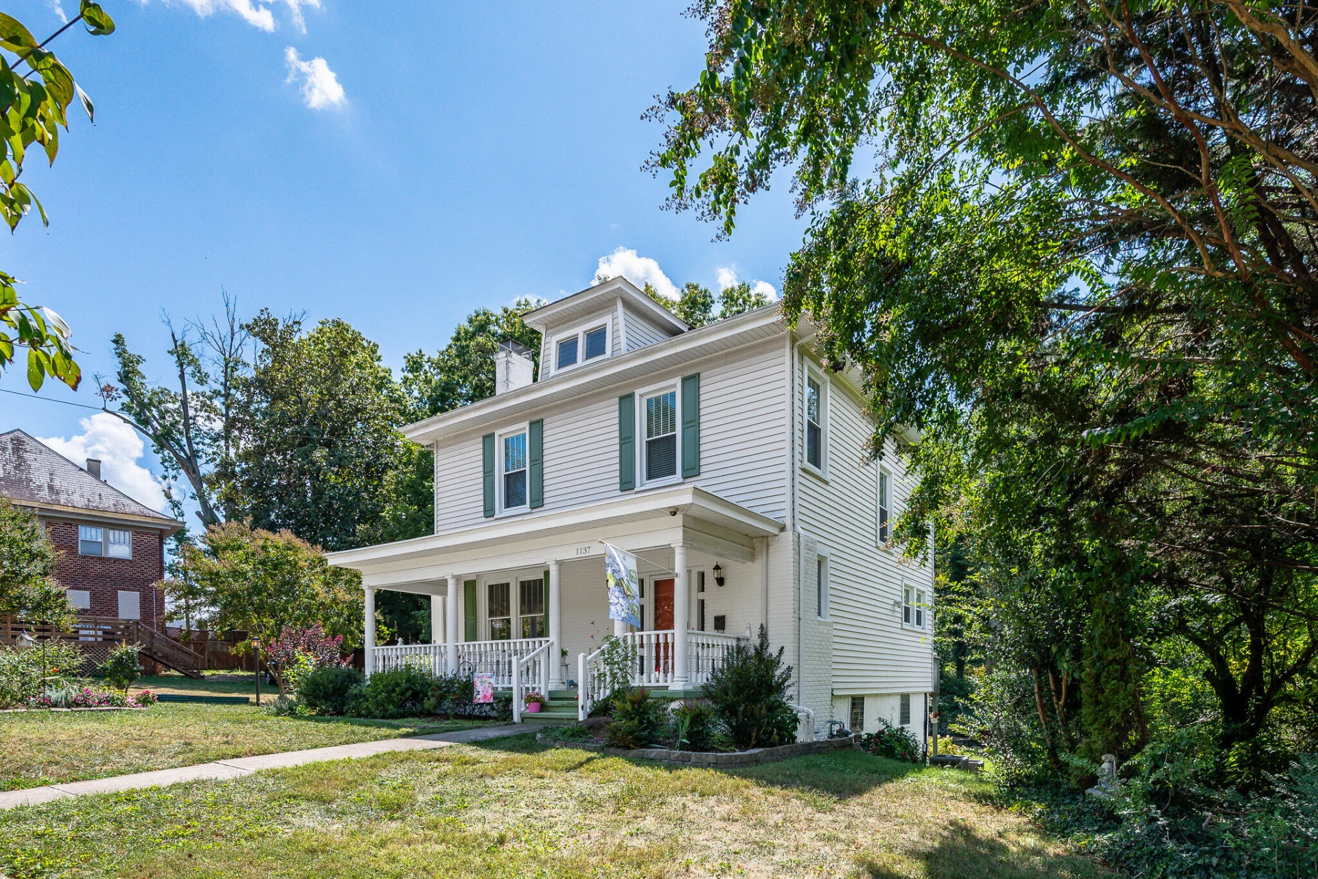 1137 Rhode Island AVE - Photo 3