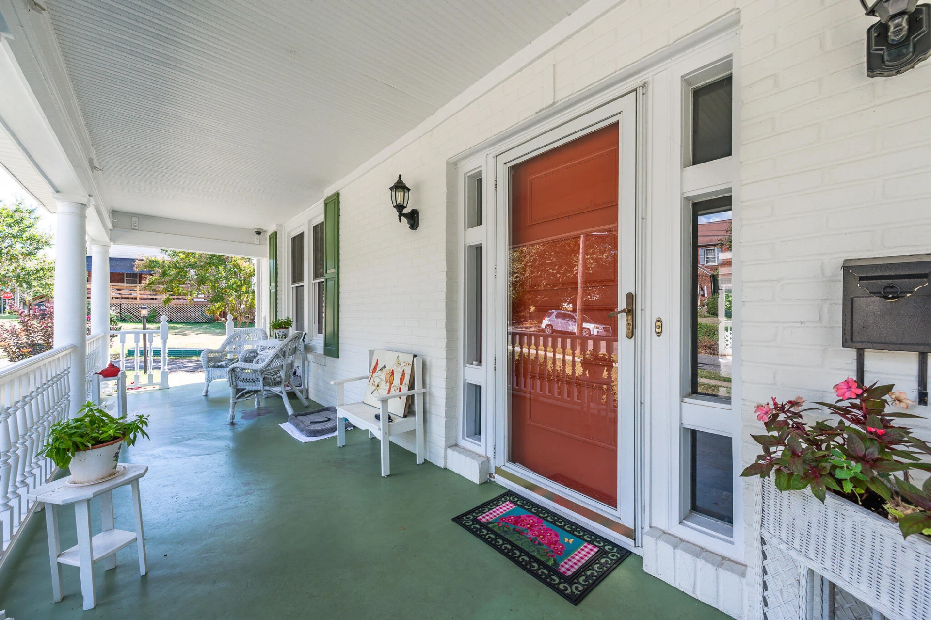 1137 Rhode Island AVE - Photo 4