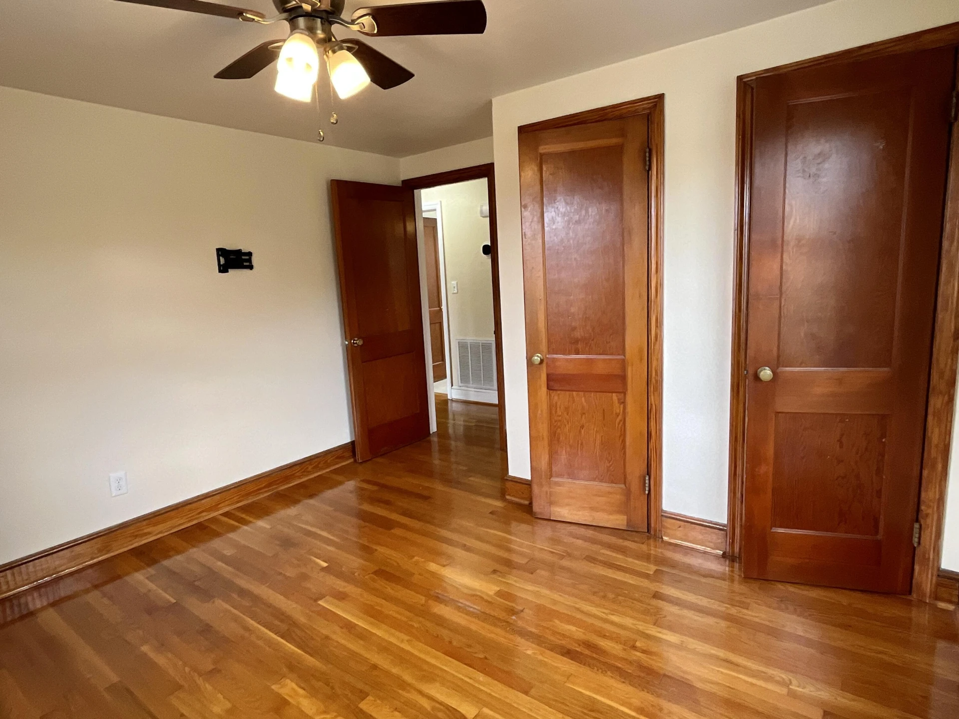 1137 Halliahurst AVE - Photo 10