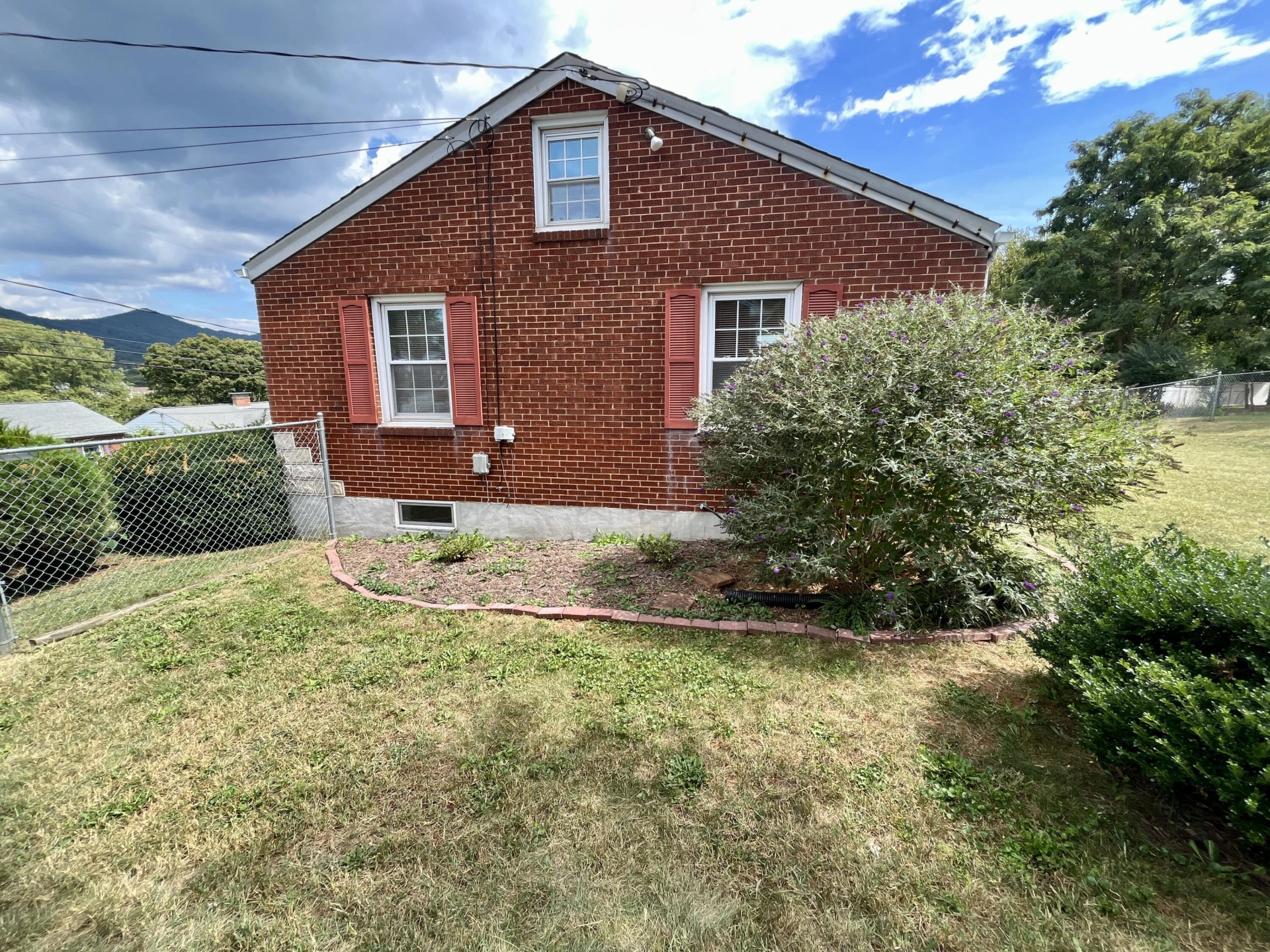 1137 Halliahurst AVE - Photo 39