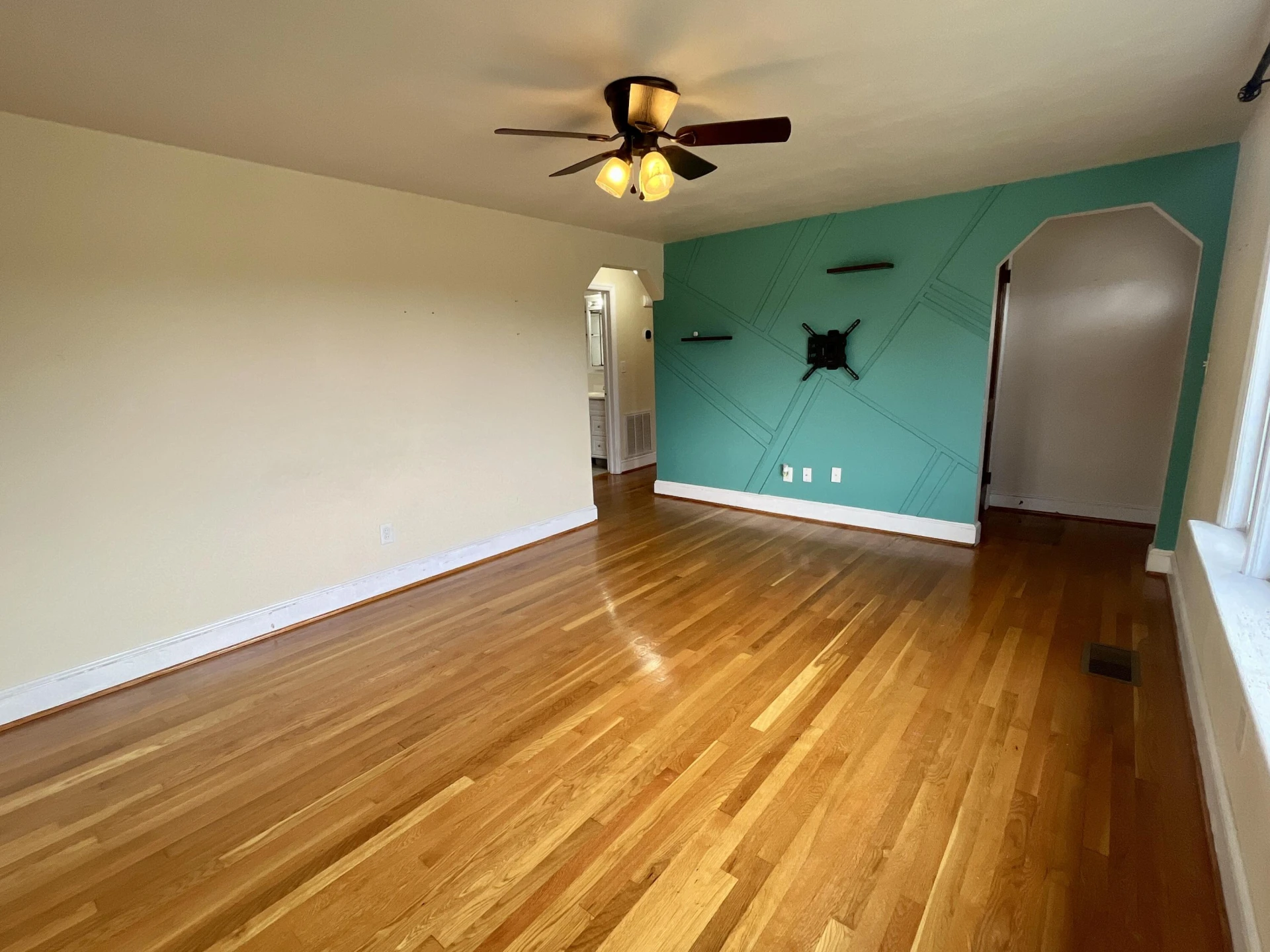 1137 Halliahurst AVE - Photo 6