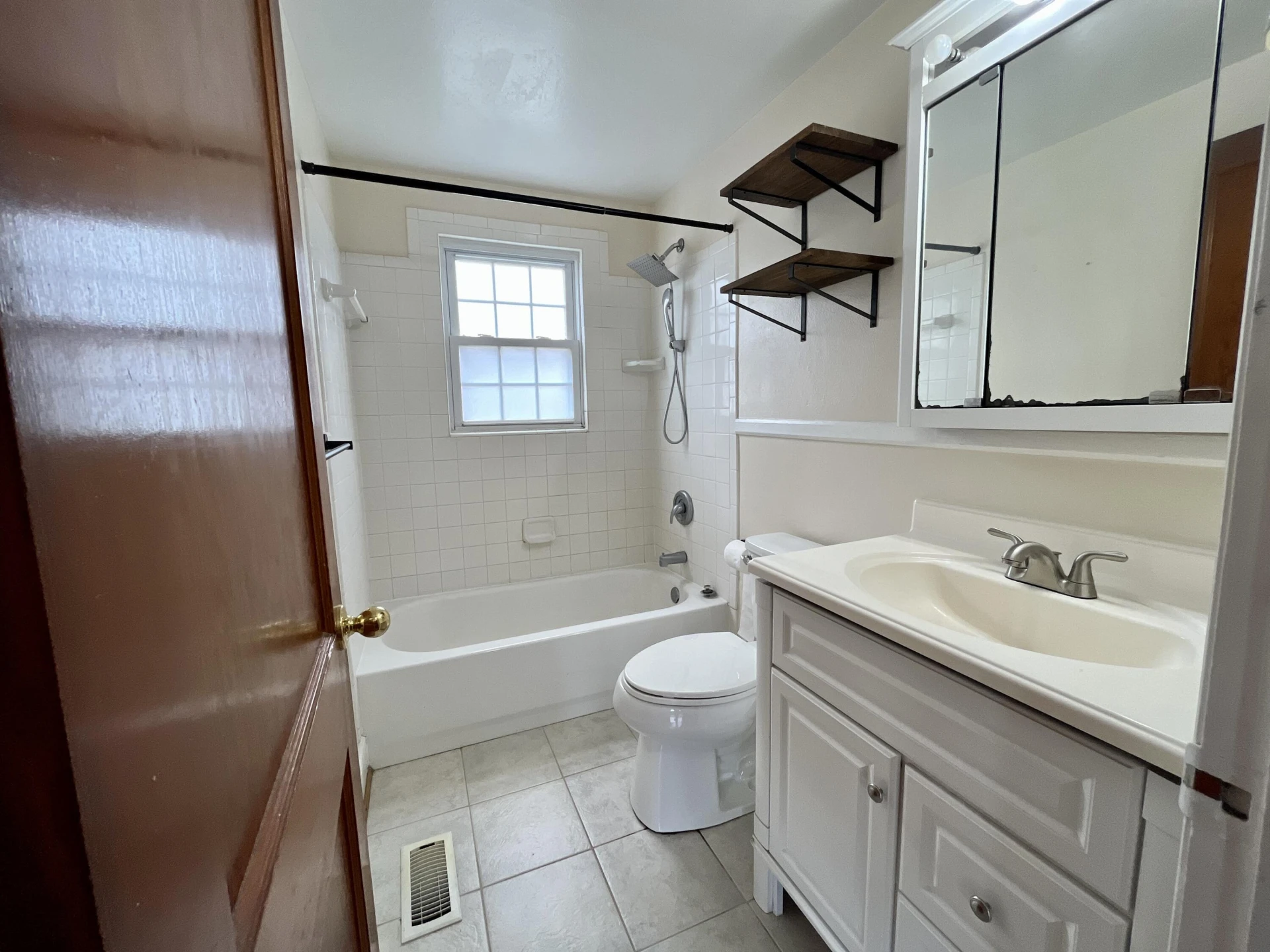 1137 Halliahurst AVE - Photo 8